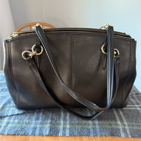 Coach Black Leather Shoulder Bag - Picture 2 of 6